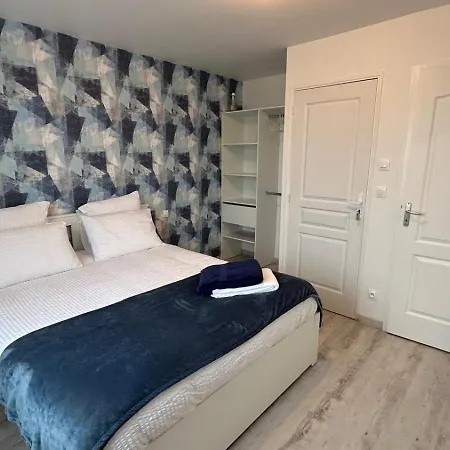 Des Remparts Holiday home Hauvine